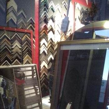 NoHo Gallery and Framing - Different types, sizes, colors of frame samples and mirrors. - Framing Near Me - North Hollywood, California NoHo Gallery and Framing - Different types, sizes, colors of frame samples and mirrors. - Framing Near Me - North Hollywood, California