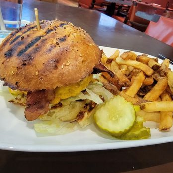 High Velocity - Classic hamburger - Beer, Wine & Spirits Near Me - San Antonio, Texas
