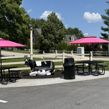 Uhlman's Ice Cream - Ice Cream & Frozen Yogurt Near Me - Westborough, Massachusetts Uhlman's Ice Cream - Ice Cream & Frozen Yogurt Near Me - Westborough, Massachusetts