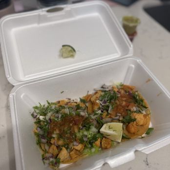 Tacos 352 - Chicken tacos all the way - Tacos Near Me - Gainesville, Florida Tacos 352 - Chicken tacos all the way - Tacos Near Me - Gainesville, Florida