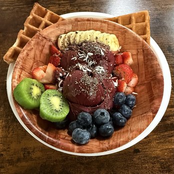 Waffle and Berry - Waffles Near Me - Honolulu, Hawaii