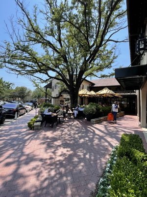 The Honor Bar by null