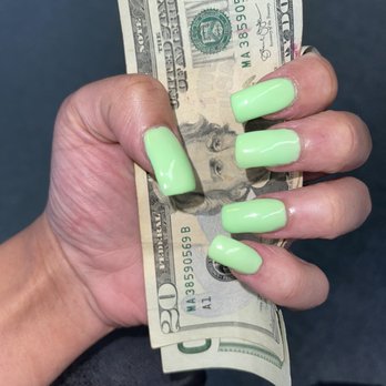Rich Nails Spa - THIS PLACE IS DISGUSTING TERRIBLE JOB UGLIEST NAILS EVER SHE DIDNT EVEN TRY AT ALL . Do not come here you'll regret it - Nail Salons Near Me - Brooklyn, New York