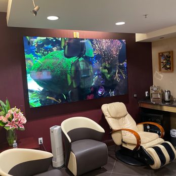Zadeh Dentistry - Waiting Area with Massage Chair - Cosmetic Dentists Near Me - Beverly Hills, California Zadeh Dentistry - Waiting Area with Massage Chair - Cosmetic Dentists Near Me - Beverly Hills, California