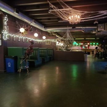 The Aristocrat Lounge - Inside (October) - Dive Bars Near Me - Austin, Texas The Aristocrat Lounge - Inside (October) - Dive Bars Near Me - Austin, Texas