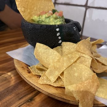Mezcalero at La Cosecha - Guacamole and chips - Mexican Near Me - Washington, DC, District of Columbia Mezcalero at La Cosecha - Guacamole and chips - Mexican Near Me - Washington, DC, District of Columbia
