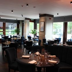 Rendezvous Bar & Restaurant