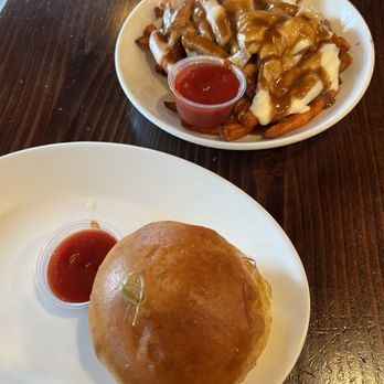 Left Bank Burger Bar - Burgers Near Me - Jersey City, New Jersey