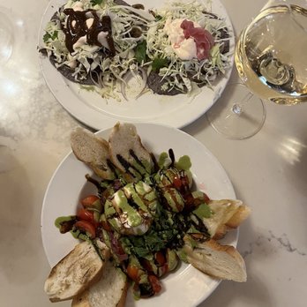 Carboy Winery - Breckenridge - Burrata and wine tacos and Riesling - Wine Tasting Room Near Me - Breckenridge, Colorado Carboy Winery - Breckenridge - Burrata and wine tacos and Riesling - Wine Tasting Room Near Me - Breckenridge, Colorado