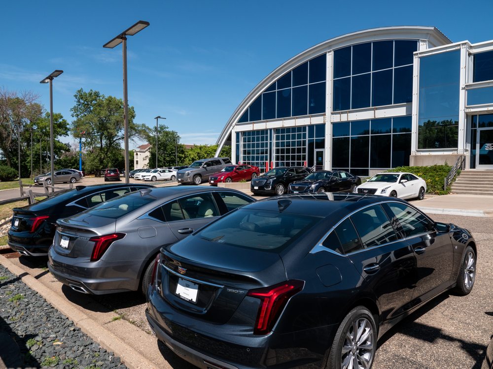 Luther Cadillac Vadnais Heights