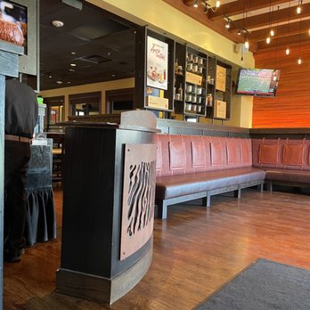 Outback Steakhouse - the seating area of the restaurant - Steakhouses Near Me - Henderson, Nevada