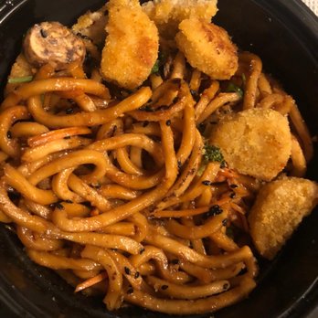 Noodles and Company - Japanese Pan Noodles with Impossible chicken - Salad Near Me - Deerfield, Illinois Noodles and Company - Japanese Pan Noodles with Impossible chicken - Salad Near Me - Deerfield, Illinois