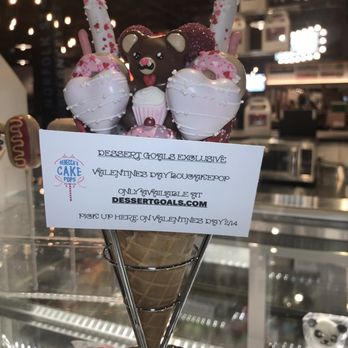 Rebecca's Cake Pops - Dessert Goals bouquet - Custom Cakes Near Me - New York, New York Rebecca's Cake Pops - Dessert Goals bouquet - Custom Cakes Near Me - New York, New York