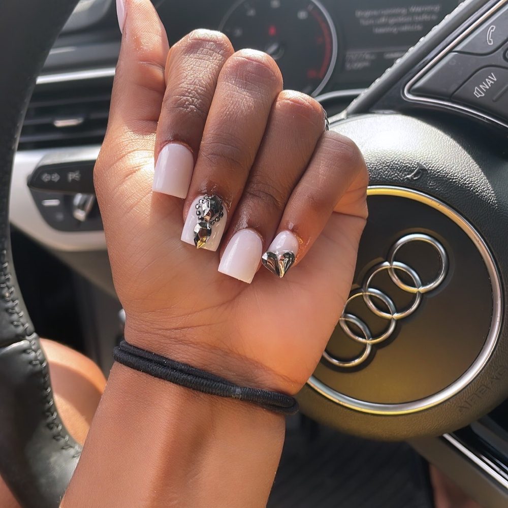 Aura Nail & Spa - Short White Acrylic Set - Nail Salons Near Me - Houston, Texas