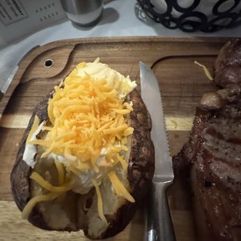 Al's Steakhouse - Potato - Steakhouses Near Me - Woodward, Oklahoma