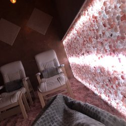 La Bella e Famosa Spa - How beautiful is this salt cave?!?