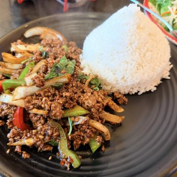 Praya Thai - Thai Basil Stir-Fried (Pad Ka Pow) - Thai Near Me - Las Vegas, Nevada Praya Thai - Thai Basil Stir-Fried (Pad Ka Pow) - Thai Near Me - Las Vegas, Nevada