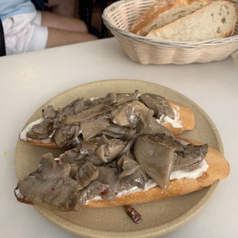Cervantes - Mushroom topped toast - Beer Bar Near Me - Madrid, M Cervantes - Mushroom topped toast - Beer Bar Near Me - Madrid, M
