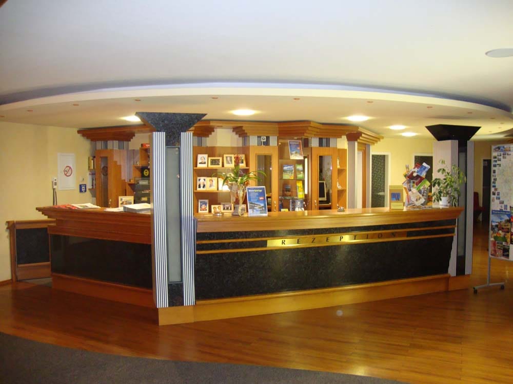 Waldhotel Vogtland - Hotels Near Me - Klingenthal, SN Waldhotel Vogtland - Hotels Near Me - Klingenthal, SN