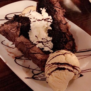 LongHorn Steakhouse - this is the chocolate stampede dessert - Steakhouses Near Me - Moosic, Pennsylvania