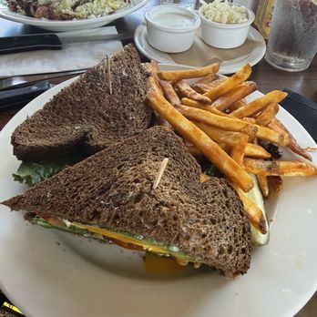 The Kettle - Diners Near Me - Manhattan Beach, California