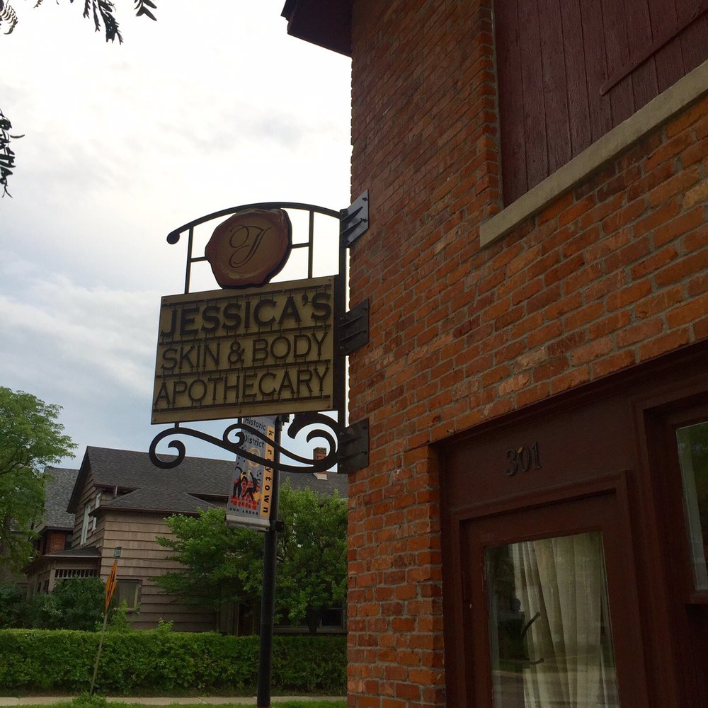 What a cute sign on the corner! Can't miss it.