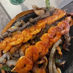 Laredo Grill - Combination fajitas