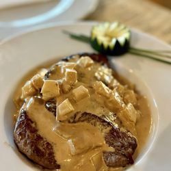 Restaurante da Associação Agrícola de São Miguel - Veal Medallions in cognac cream sauce with pineapple