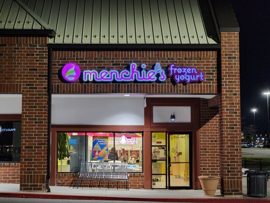 Menchie's Frozen Yogurt by null