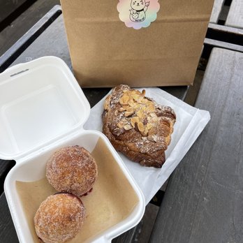 Pastry Cat - Bakeries Near Me - Sacramento, California Pastry Cat - Bakeries Near Me - Sacramento, California