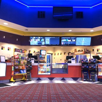 Galleria Stadium 12 Frank Theatres 19 Photos 66 Reviews Cinema 2111 Tamiami Trl Venice Fl Phone Number Yelp