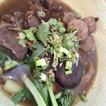 Homm Thai Bistro & Bar - Braised Beef Noodle - Thai Near Me - Houston, Texas