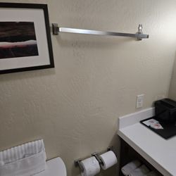 Comfort Inn & Suites Vernal - National Monument Area - Towel bar unusable