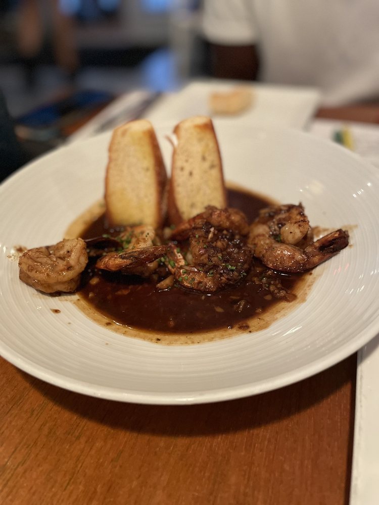 Hogfish Harry's Restaurant + Bar