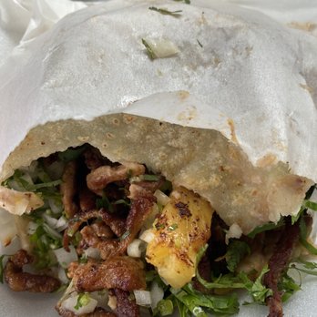 Issai's Catering - Al Pastor Gordita - Caterers Near Me - North Washington, Colorado Issai's Catering - Al Pastor Gordita - Caterers Near Me - North Washington, Colorado
