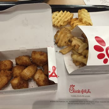 Chick-fil-A - Nuggets with waffle fries - Fast Food Near Me - Sunnyvale, California Chick-fil-A - Nuggets with waffle fries - Fast Food Near Me - Sunnyvale, California