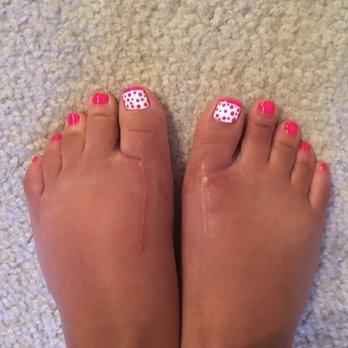 Olivia - Fun summer pedi - Nail Salons Near Me - Baltimore, Maryland