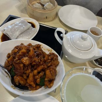 MingHin Cuisine - Orange Chicken Lychee martini Beef crepe Soup dumplings - Seafood Near Me - Chicago, Illinois MingHin Cuisine - Orange Chicken Lychee martini Beef crepe Soup dumplings - Seafood Near Me - Chicago, Illinois