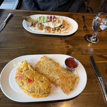 The Dining Room at Sun Mountain Lodge - Denver omelette, has browns, huevos rancheros - New American Near Me - Winthrop, Washington The Dining Room at Sun Mountain Lodge - Denver omelette, has browns, huevos rancheros - New American Near Me - Winthrop, Washington