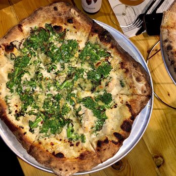 Trillium - Canton - White Clam Pizza - Breweries Near Me - Canton, Massachusetts