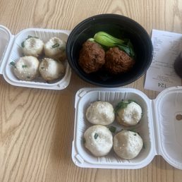 Shanghai Classic Pan Fried Buns (4 pcs) Shanghai Classic Pan Fried Buns (4 pcs)