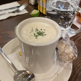 Cheers - Ma Clavin's Boston Clam Chowder - American Near Me - Boston, Massachusetts