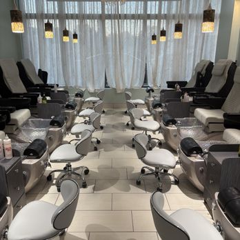 Amity Nail Spa - My favorite spot - the pedicure stations! Brand new massage chairs and technician chairs as of this week. - Nail Salons Near Me - Arlington, Virginia