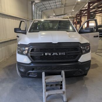 Professional Auto Glass - Auto Glass Services Near Me