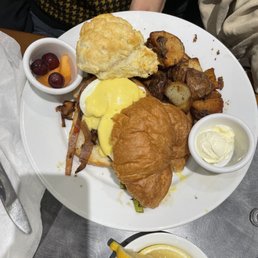 Vegetable & Egg Croissant Benedict
