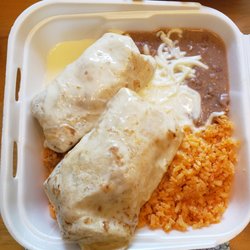 Compas Mexican Grill & Cantina - Burrito friends with grilled chicken