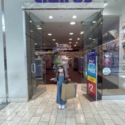 Claire's