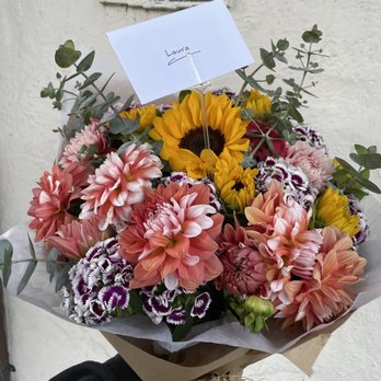 Flower Corner - Gorgeous bouquet upon delivery. - Florists Near Me - San Francisco, California