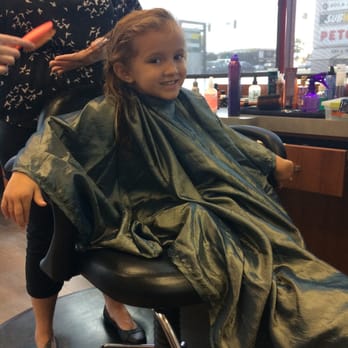 Jessica May - Lylah's first haircut! - Makeup Artists Near Me - Costa Mesa, California Jessica May - Lylah's first haircut! - Makeup Artists Near Me - Costa Mesa, California