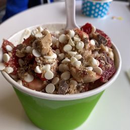 a bowl of frozen yogurt